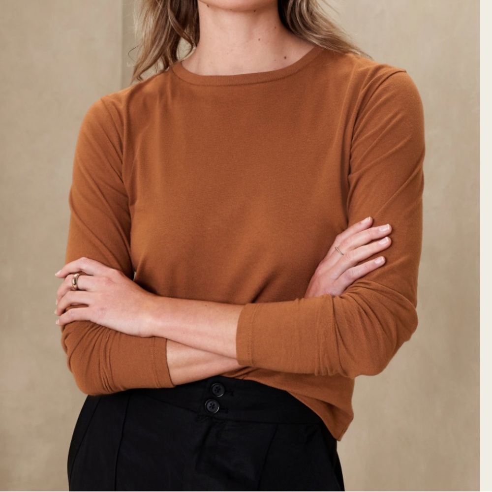 Banana republic long sleeve tee size small
